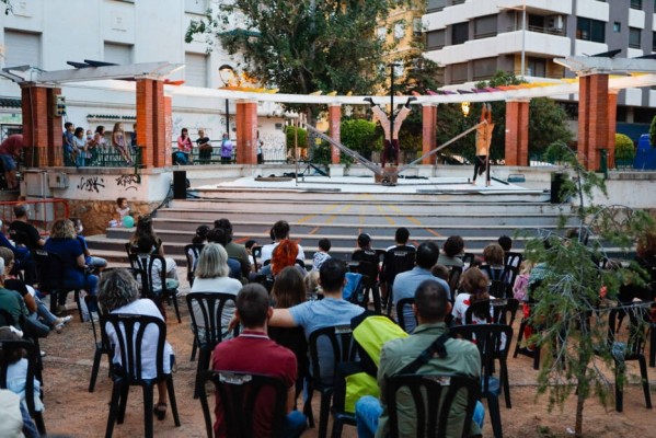 El FITCarrer calfa motors per a inundar de teatre nou racons de Vila-real