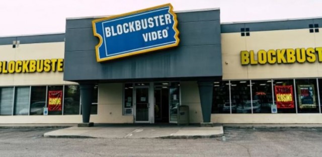 La más que épica fiesta en Blockbuster