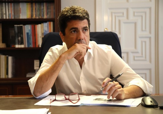 Mazón pide que Sánchez y Puig 