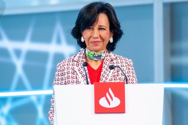 Ana Botín tira de chequera: compra un millón de acciones del Banco Santander