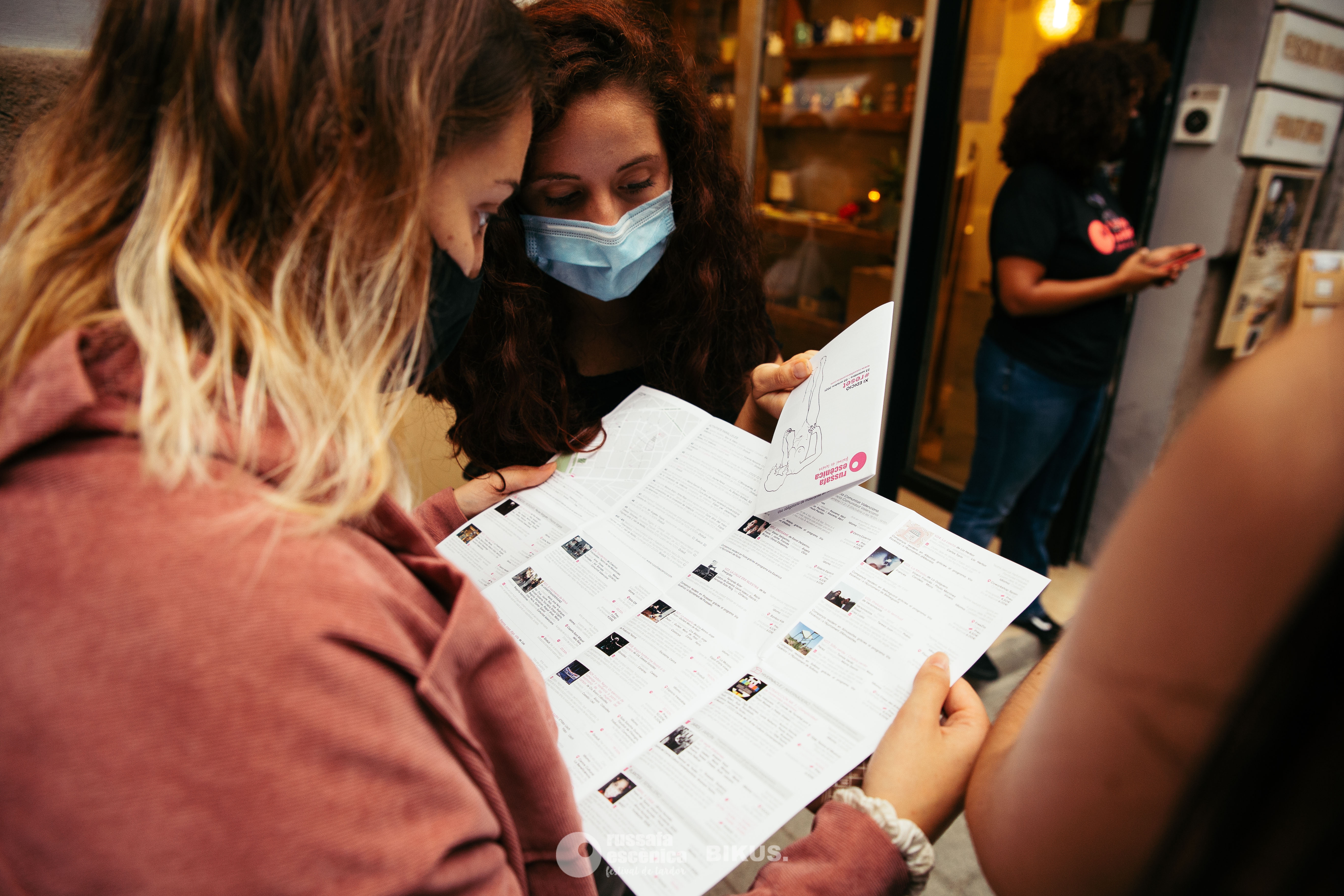 Russafa Escènica cerca artistes i companyies de cara a la seua dotzena edició