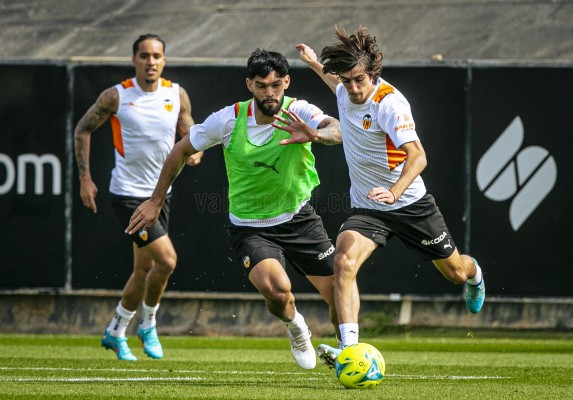Guedes y Maxi se suman al derbi