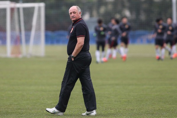 Scolari desvela que tuvo una oferta para entrenar al Valencia