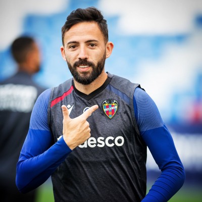 El último baile de Morales en Mestalla

