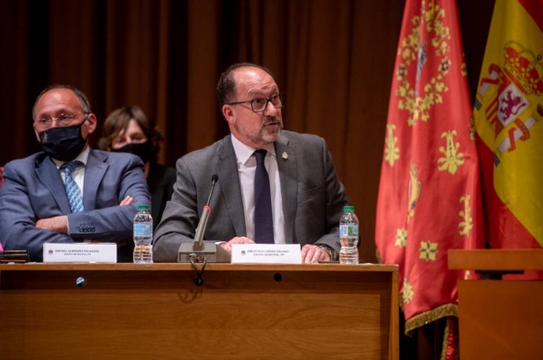 Bascuñana seguirá, de momento, al frente del PP en el Ayuntamiento y como líder de la oposición