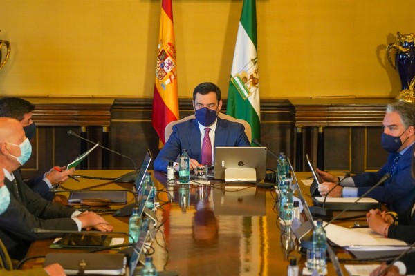 Juanma Moreno reúne a su Gobierno para convocar elecciones en Andalucía el 19 de junio