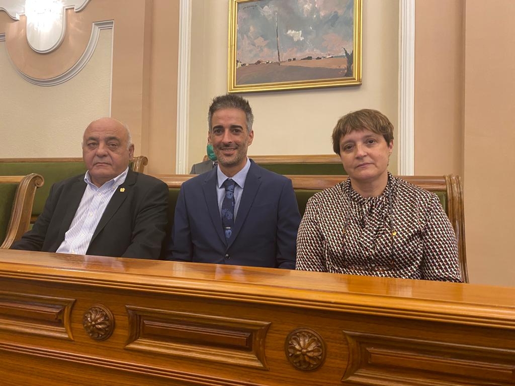 Cs afea al Fadrell la falta de mantenimiento de algunas calles y carreteras en Castelló