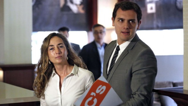 Albert Rivera reta a Carolina Punset a disputarle el liderazgo en primarias