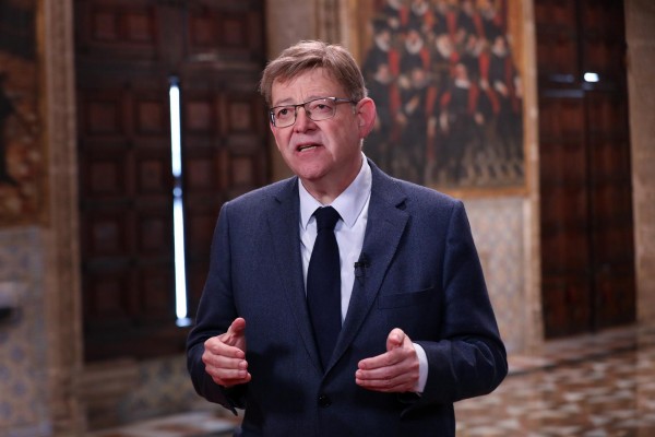 Puig reivindica en el 25 de abril una financiación justa: 