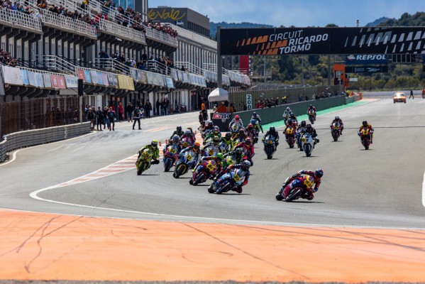 Doblete de Tito Rabat al paso del ESBK por el Circuit Ricardo Tormo