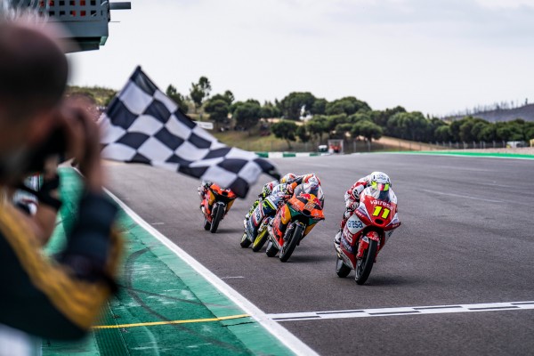 Triunfo y liderato en Moto3 para el burrianense Sergio García Dols
