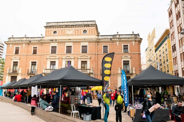 Comienza el Penyagolosa Trails con la recogida de dorsales y la Feria del Corredor en Castelló
