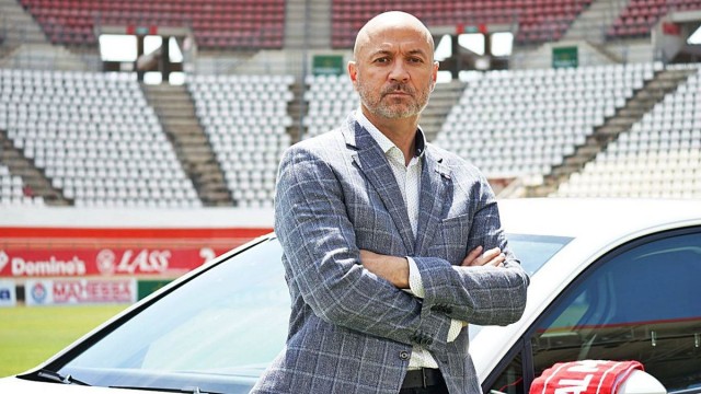Manolo Molina renueva como director deportivo del Real Murcia hasta 2023