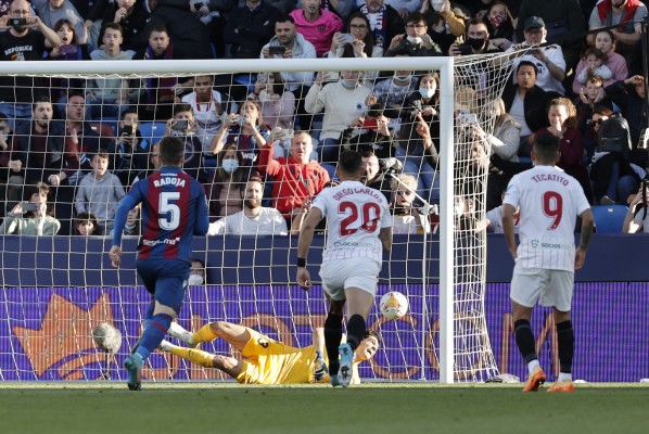'Kiricocho' para el Levante desde los once metros