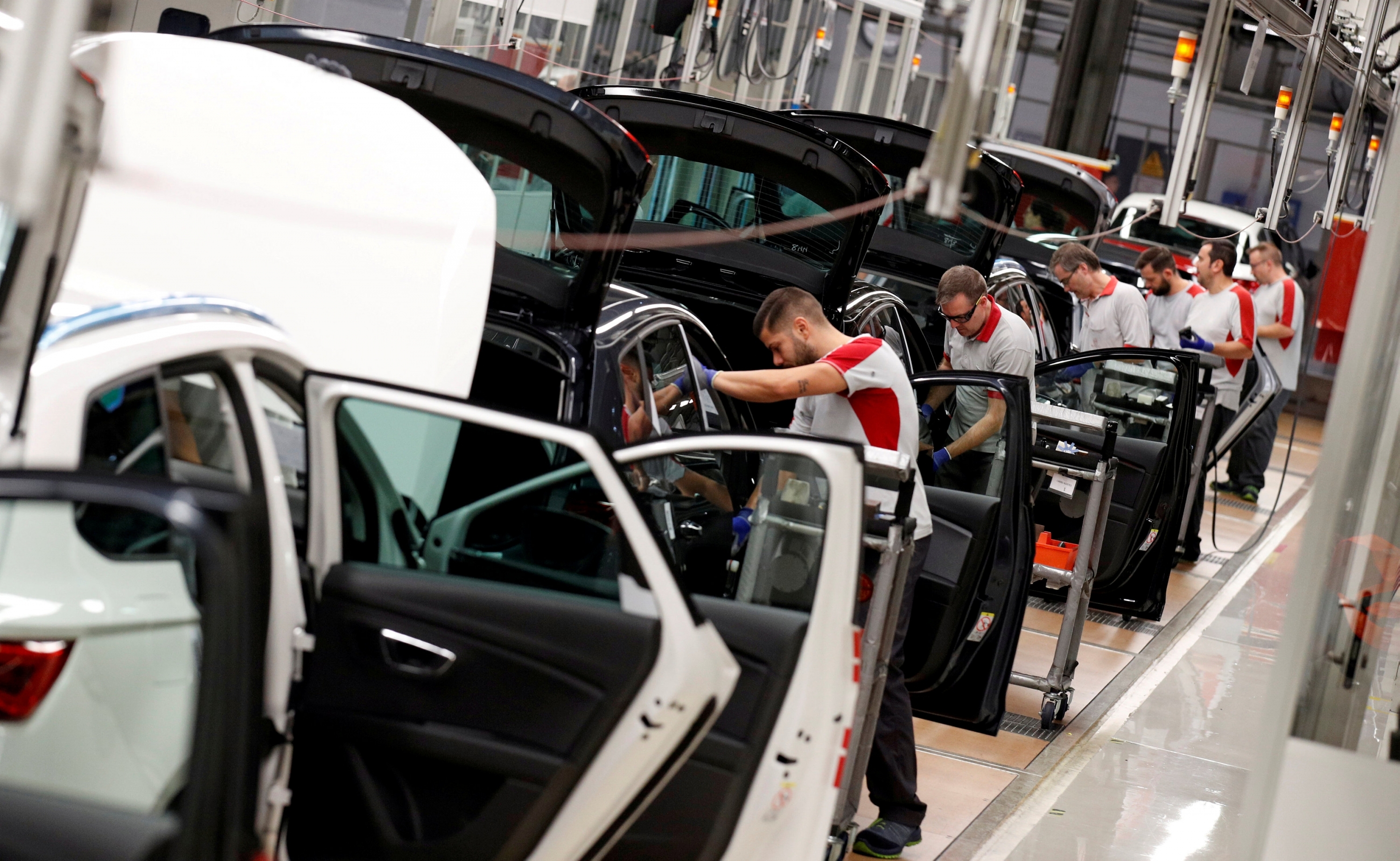 Los sindicatos de Seat proponen trasladar a los trabajadores a la futura planta de Volkswagen en Sagunto