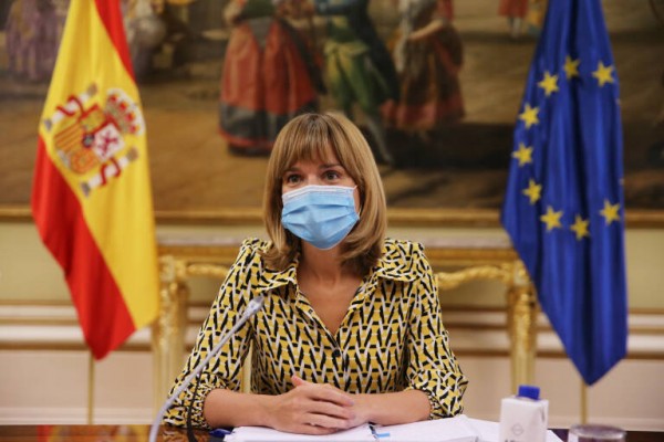 La ministra de Educación amenaza a Campuzano con que 