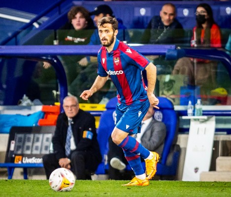 Saracchi debuta con el Levante y juega sus primeros minutos en casi un año