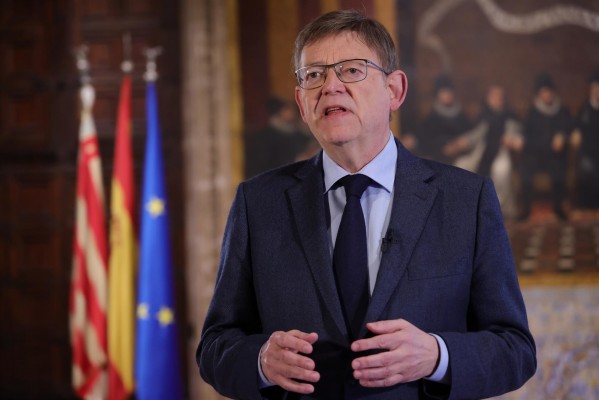 Puig avanza una rebaja del 10% de los precios de las matrículas universitarias para el próximo curso