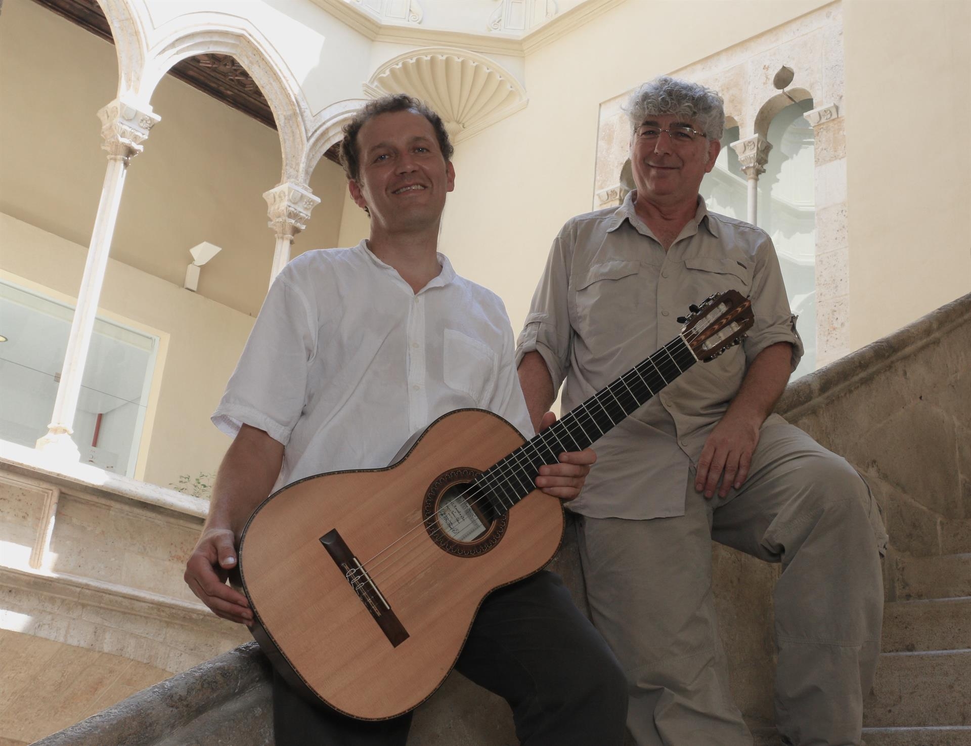 La poesía de Marc Granell cobra vida a través de Vicent Camps y Miquel Pérez Perelló