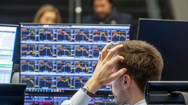 El Ibex 35 logró no perder al cierre la cota de los 8.800 puntos