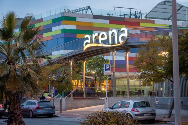 La firma alicantina Rosmedian, enlace entre el gimnasio Arena y sus nuevos dueños extranjeros
