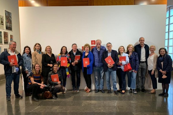 La exposición por el 175 aniversario del Teatro Principal de Alicante se plasma en un catálogo