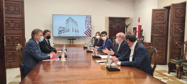 Hosbec asegura que la tasa turística está condicionando los precios de contratos a futuro