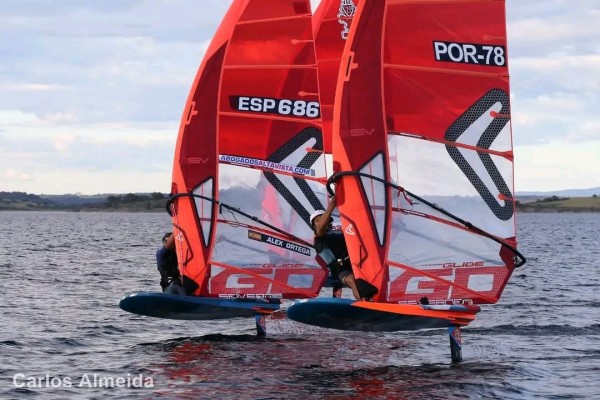 Alex Ortega, campeón de Europa Juvenil de la clase IqFoil 
