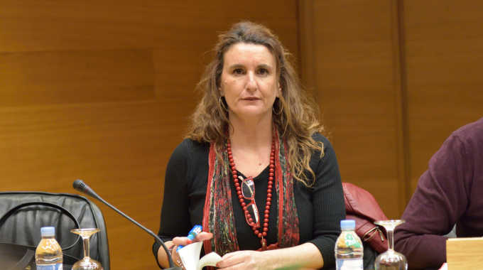 El PSPV contra Facebook: pelea porque reconozca los municipios en valenciano