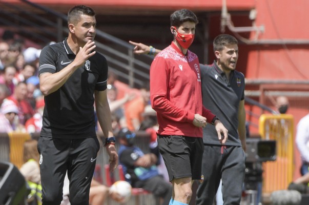 Un descenso triturador de entrenadores