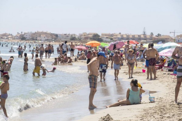La costa de la Región se frota las manos: el alquiler de vivienda para verano roza el 100% de ocupación