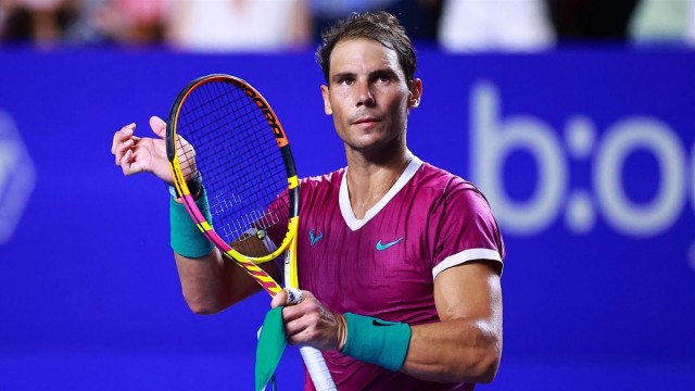 Nadal regresa a los entrenamientos cuatro semanas después de su lesión