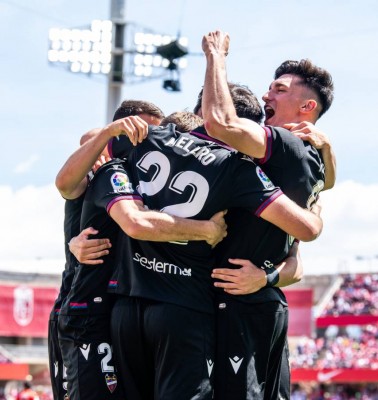 El Levante igualó en Granada su mayor goleada como visitante
