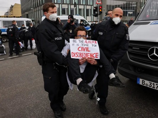 Desobediencia científica