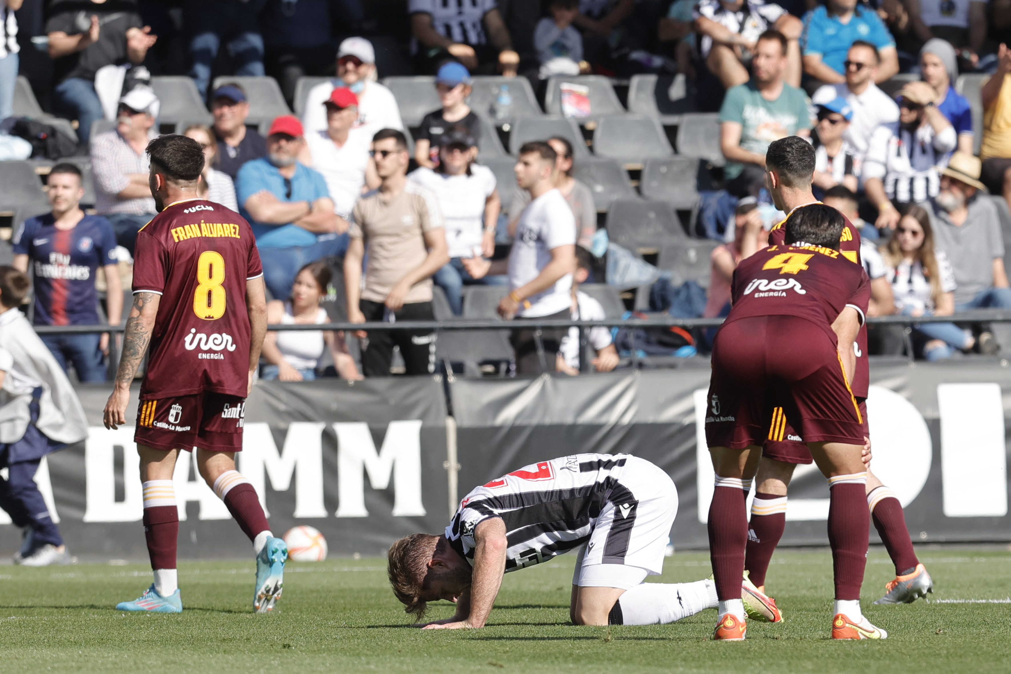 El Castellón mejora pero sigue negado de cara a gol y suma un empate insuficiente
