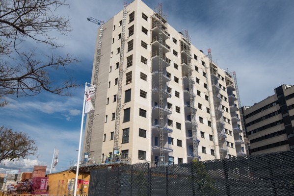 El 52% de los valencianos pospone su decisión de comprar una casa por la crisis y el 14% renuncia
