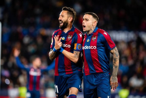 El descenso en juego en el Nuevo Los Cármenes
