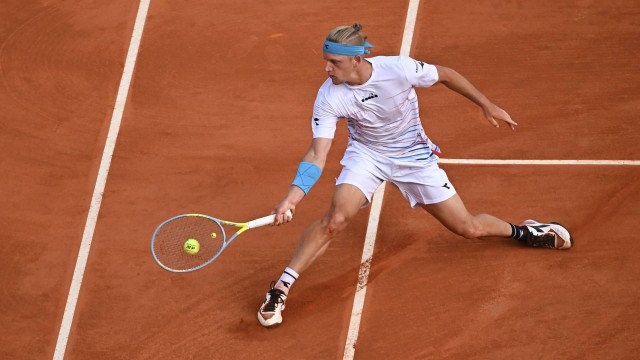 Davidovich sorprende a Dimitrov y jugará su primera final en Montecarlo

