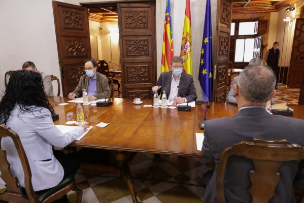 El Consell se va de vacaciones sin publicar el decreto de 
