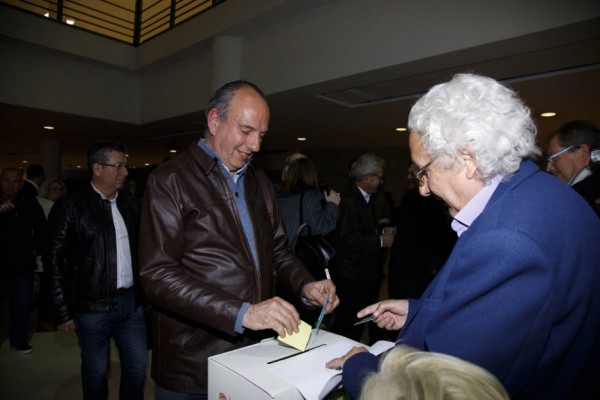 Las familias del PSOE de Alicante pactan excluir 'vetos' en la composición de la nueva ejecutiva