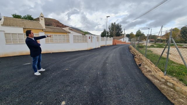 Finestrat instala alumbrado público alimentado por energía solar en las partidas Cantereria y La Foia 