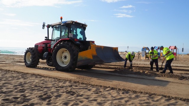 La Vila pone a punto sus playas para Semana Santa