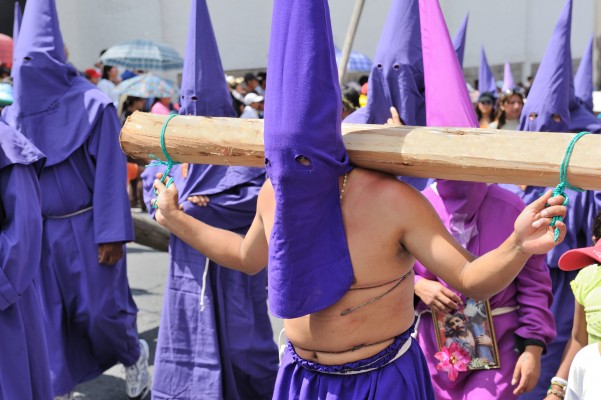 Pasión, muerte, resurrección y fanesca ecuatoriana

