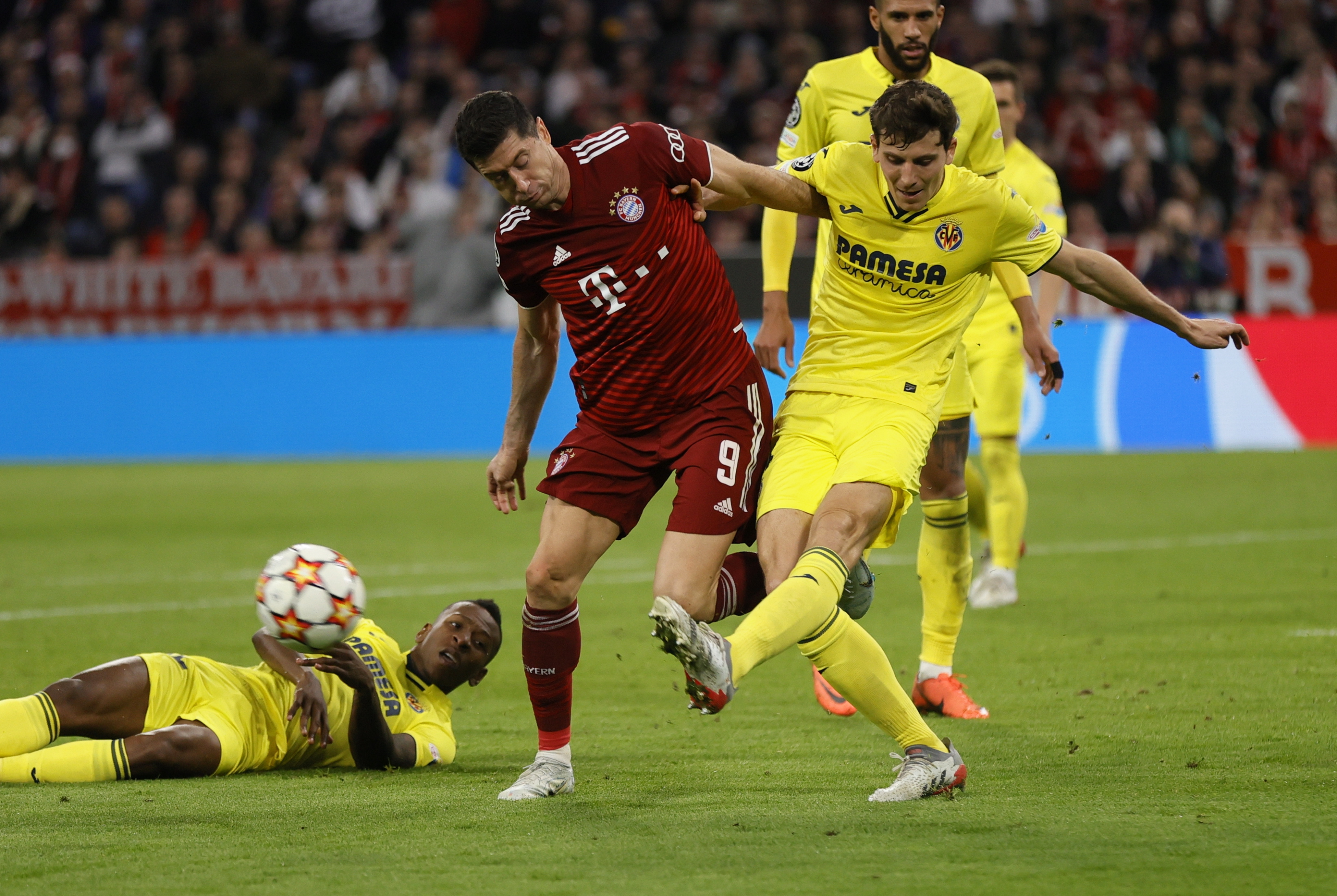 El Bayern y el Villarreal se van sin goles al descanso (0-0)