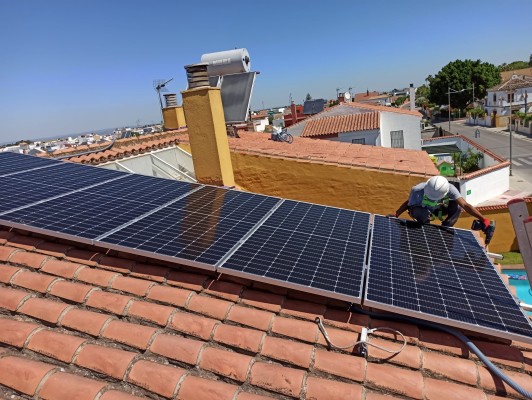 Las instalaciones de 5 kW para uso residencial tiran del autoconsumo en la Comunitat Valenciana