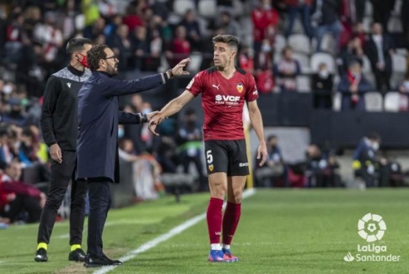Pruebas médicas para Gabriel Paulista: alarmas encendidas para la final de Copa