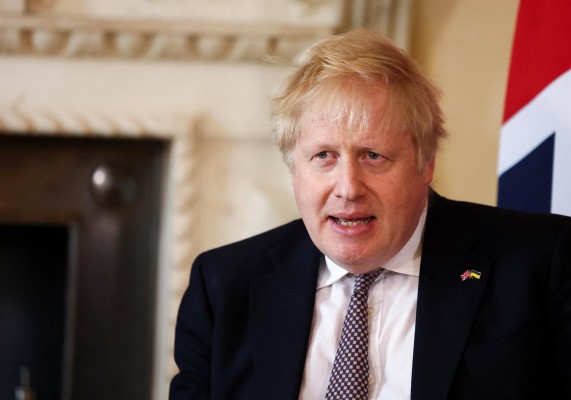 La Policía Metropolitana multará a Johnson por violar las normas con las fiestas en Downing Street
