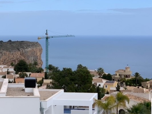Benitatxell inspecciona 30 construcciones y recauda 227.000 euros del Impuesto de Obra Nueva

