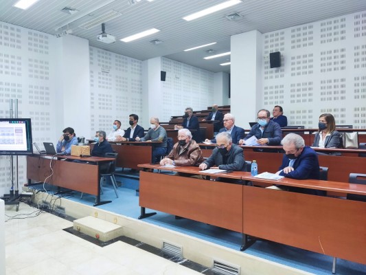 La Cámara cierra mandato y abre las elecciones: Riera quiere una sede con coworking y formación