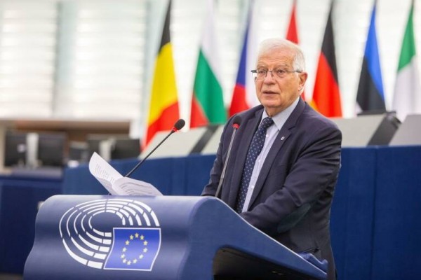 Borrell fija como prioridad el embargo al petróleo ruso pero evita plazos
